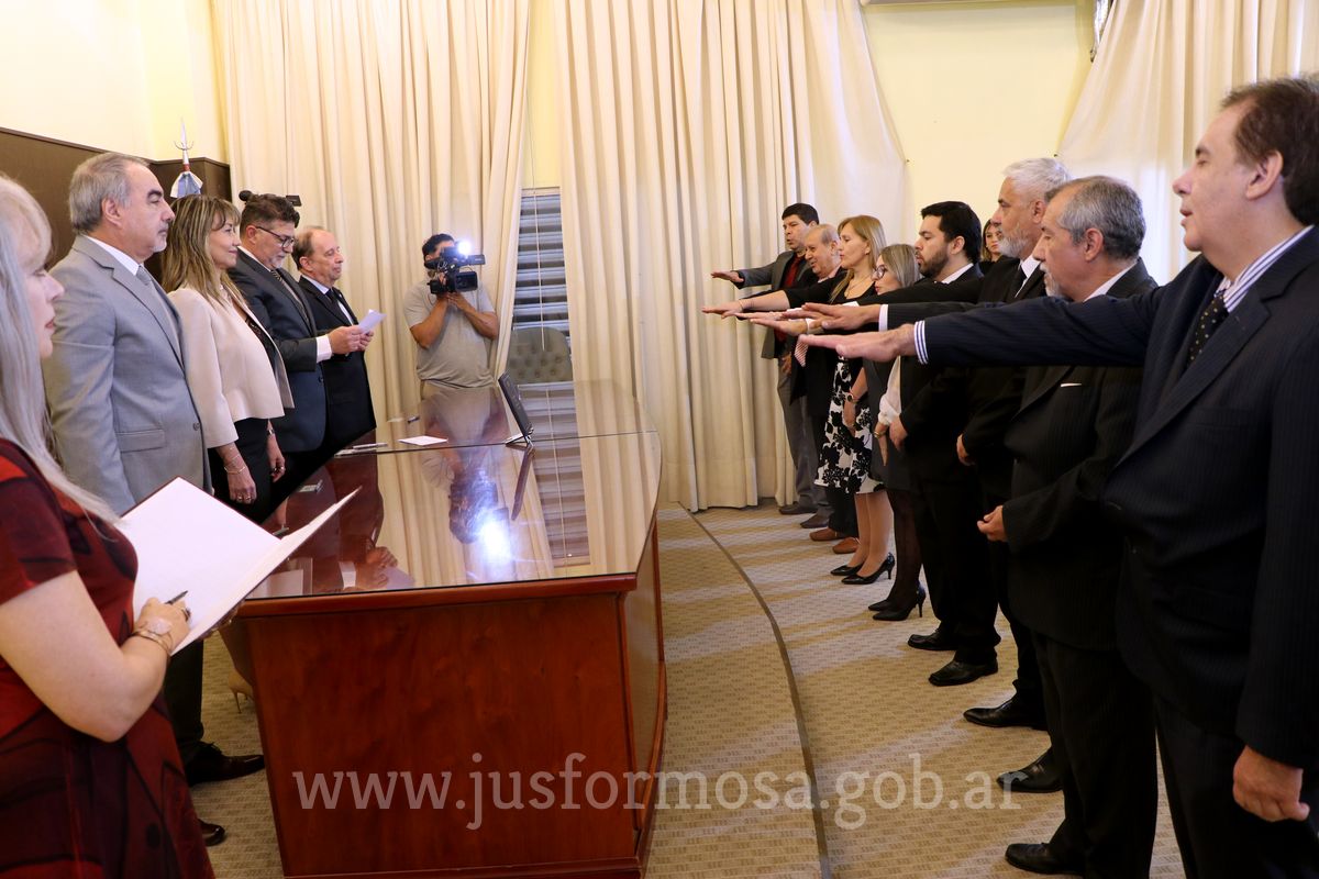 Juramento Magistrados y Funcionarios